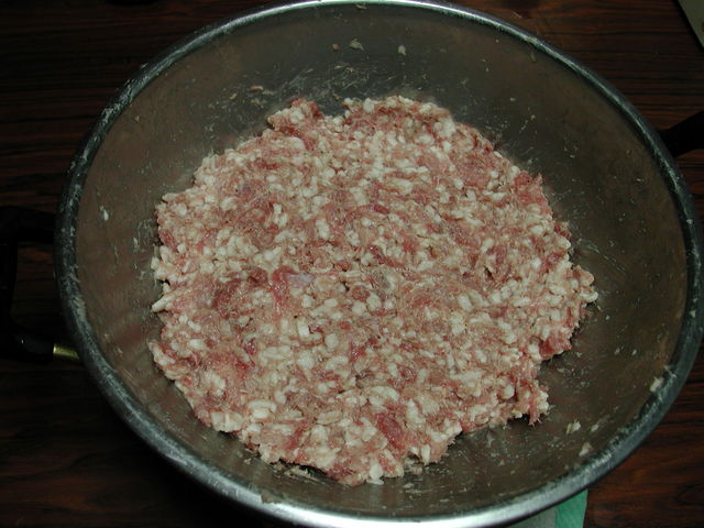 練り上げ前の挽肉、みじん切り肉、背脂_スモーク工房SATOH