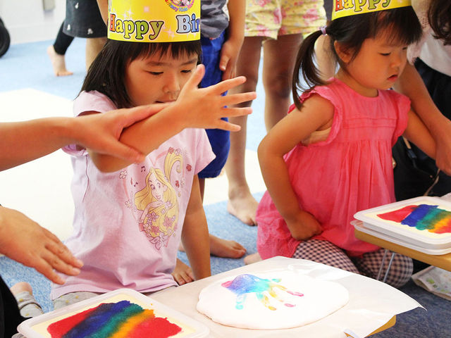 お誕生月のお子さまは何度でも入場無料!さらに毎月2回実施のお誕生日会にも予約不要・無料で参加できます♪_ファンタジーキッズリゾート海老名
