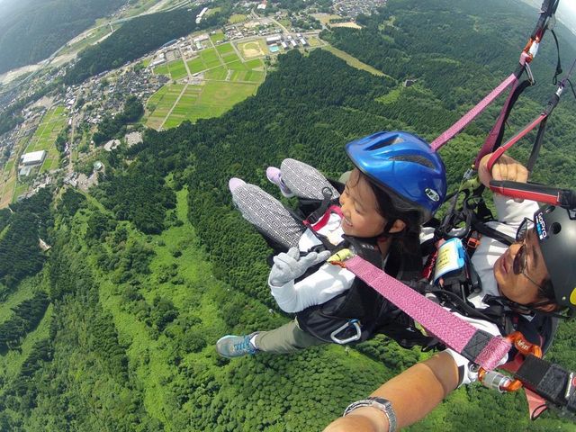 小さなお子さんも楽しんでいます、_スカイ獅子吼パラグライダースクール