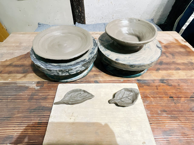 お皿に鉢に葉っぱの箸置き完成!_陶工房 風土