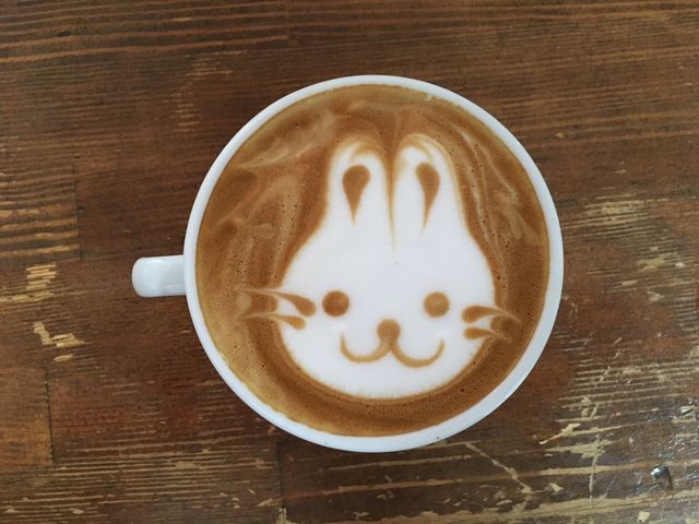ラテアート・うさぎ_REICAFE