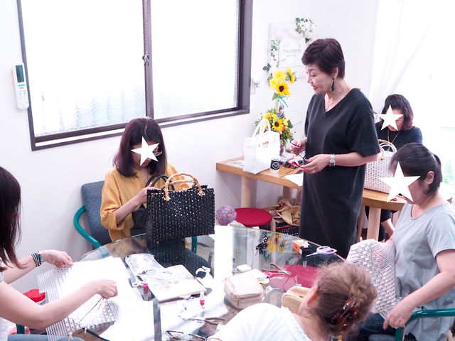 ラメルヘンテープバッグレッスンの様子_色々な手芸が気軽に学べる教室 プリーズゼロワン