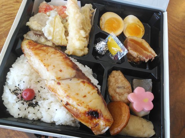 豊富なフードメニュー_和のみ