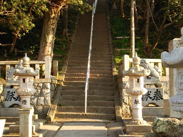 津加計志神社