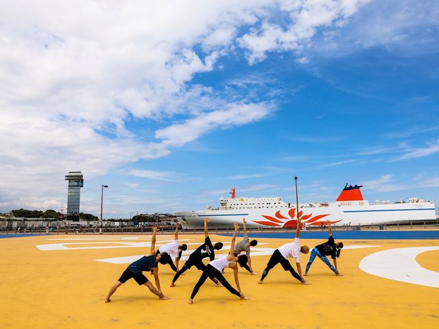 広々とした港で海のレジャーも盛んです_大洗海風ヨガスタジオ