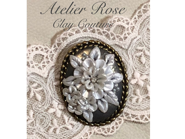 クレイクチュールのアップリケブローチです。ペンダントやバックチャームに変える事もできます。_アトリエRose
