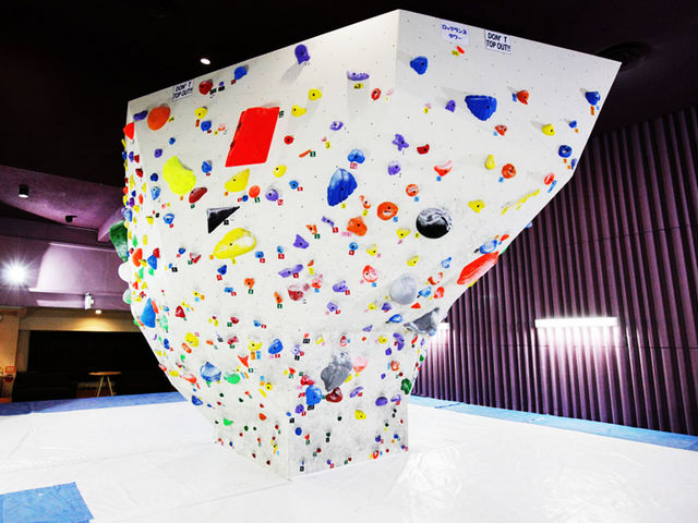Climbing Gym ADSUMMUM 新京極店