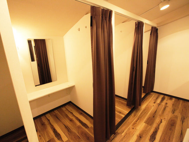 Climbing Gym ADSUMMUM 新京極店