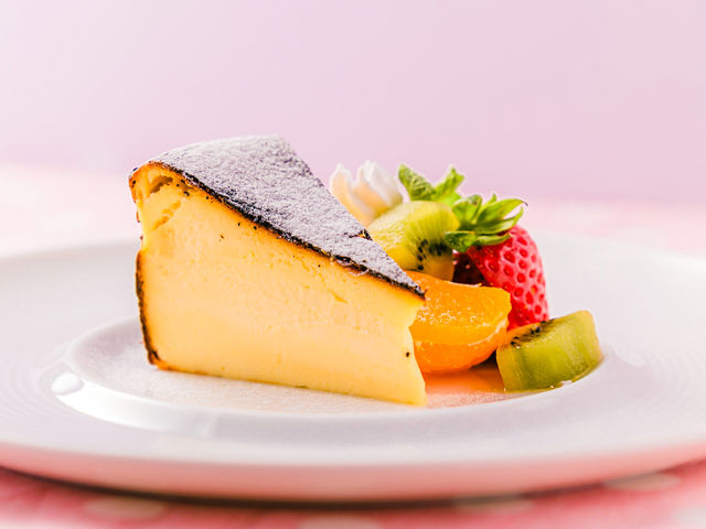 バスク風チーズケーキ_クロスホテル京都 KIHARUブラッセリー
