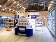 DHC直営ショップの写真2