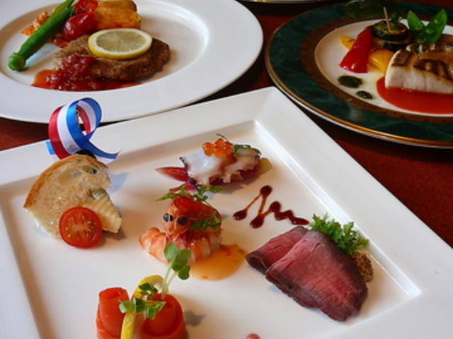 とやま自遊館 レストラン シャトーの写真1