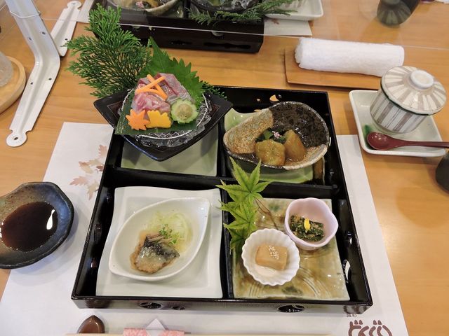 食彩 どんぐり