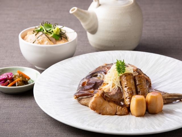 【冬のプリフィクスランチコース】鯛のあら煮と鯛茶漬け_浅草東武ホテル SEASON'S RESTAURANT 壱之壱