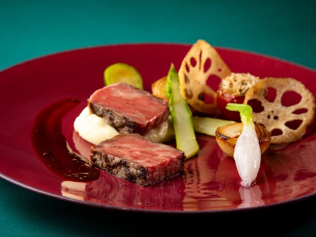 【クリスマスディナーコース】国産牛のグリル トリュフ風味の赤ワンソース_浅草東武ホテル SEASON'S RESTAURANT 壱之壱