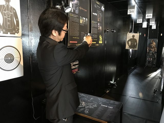 実射距離8mのシューティングレンジ_島原アミューズメントカフェズ