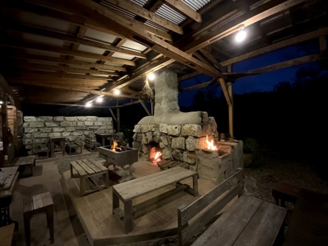 屋根付きBBQ場_Woody Garden BBQ