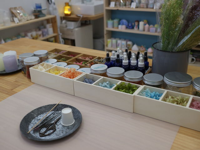 ブリザーブドフラワー、ドライフラワーも沢山_lupin candle(ルピン キャンドル)