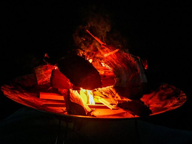 防火シートを使えば芝生の上でも焚き火台がご利用いただけます。_ゆめパーク牧野