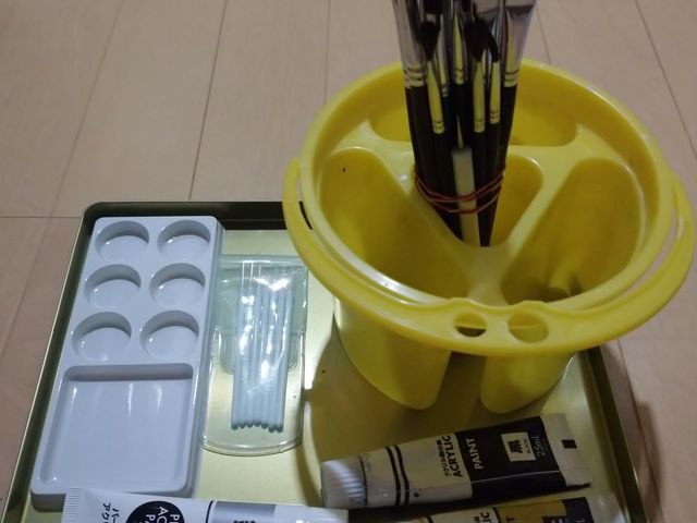 使うのは水彩やアクリル絵の具_猫飯屋にゃ庵