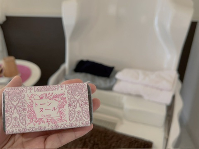 ハーブ蒸しプラストーンヌールを背中やお腹に貼る事で更なる滝汗コースが楽しめます!_relaxation MANA