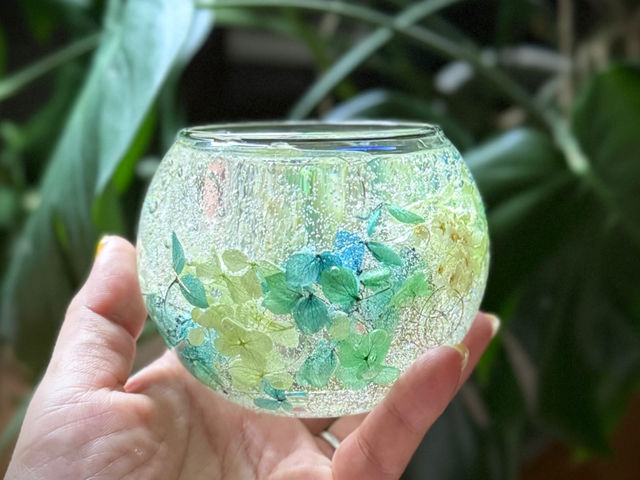 レッスンでも人気のジェルランタンホルダー
気泡がとても幻想的に綺麗です。_orchid.candle
