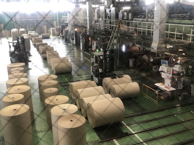 ダンボールの原料となる原紙がいっぱい!_九州ダンボール株式会社