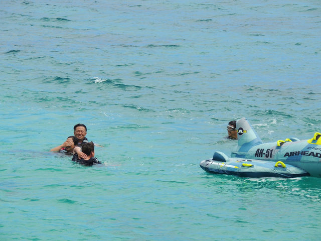 海へドボンもマリンスポーツの醍醐味のひとつ!もちろん海に落ちないよう航行も可能です!_奄美オールブルーマリン