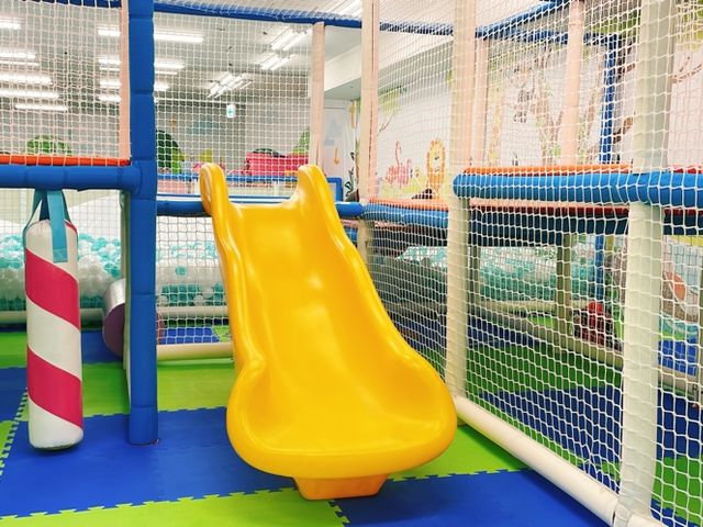 熱中症、紫外線、梅雨時期も、室内のキッズランドで安心安全にご家族みんなでかけがえのない親子の絆、家族の思い出をお作り頂けます。_キッズランドUS 東京大森店