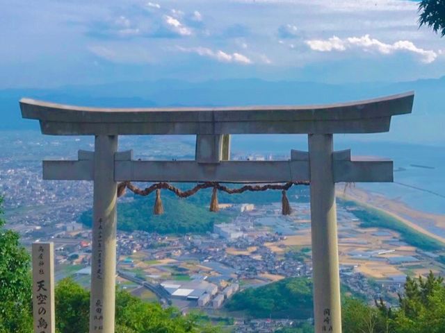 〔天空の鳥居(高屋神社本宮)〕_西讃観光株式会社
