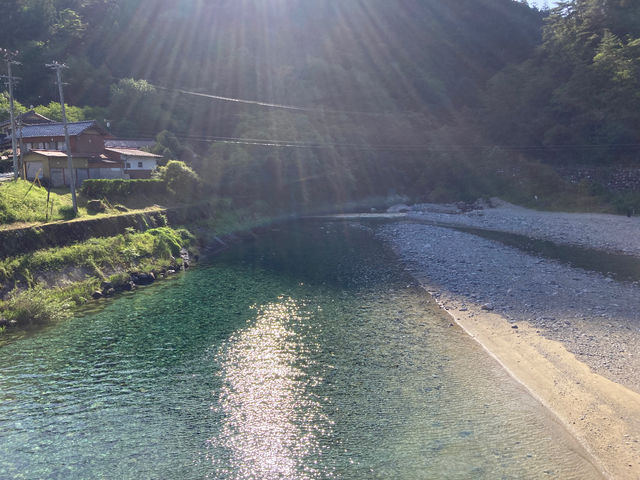 朝 阿寺渓谷入口_阿寺ブルー
