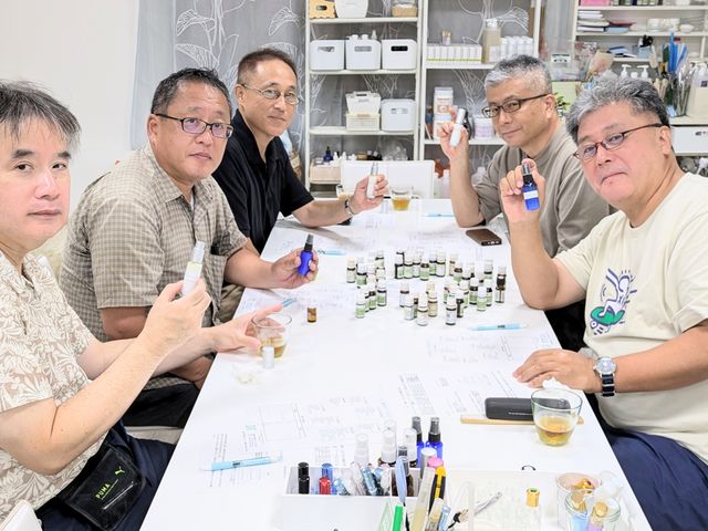 いろんな体験をするというナイスミドルの同級生グループの皆様。オトコの香りができました(笑)_Antyusa