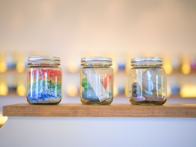TRUEBLUEOKINAWA 海洋プラスチックアートFACTORY&SHOP