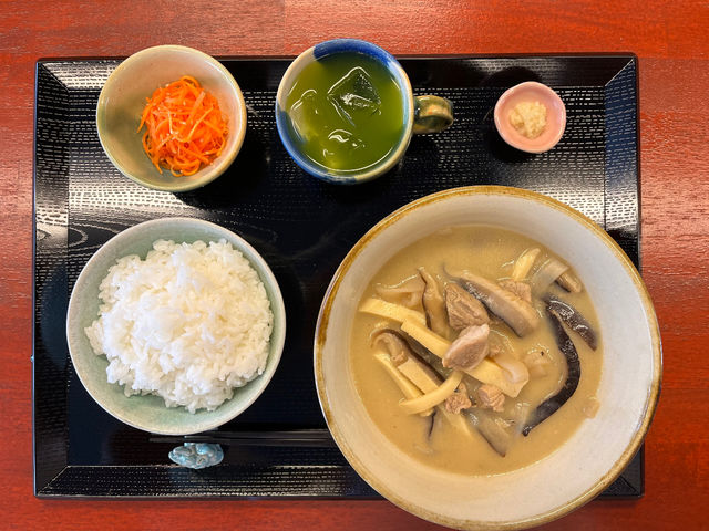 沖縄の伝統料理”イナムドゥチ”を是非ご賞味ください♪_Ceramic Art Cafe ITOMAN