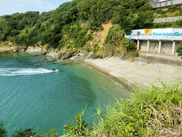 SUPツアーはプライベートビーチ灘の浜から_双子島ビーチSUP