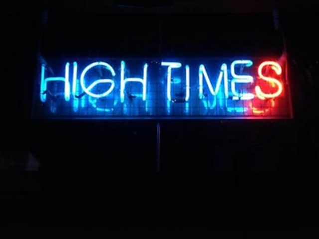 HIGH TIMES ハイタイムズの写真1