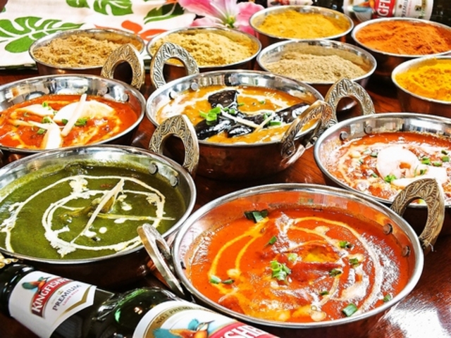 本格インド料理 カマル 安座真店の写真1