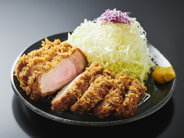とんかつ檍 千歳店の写真1