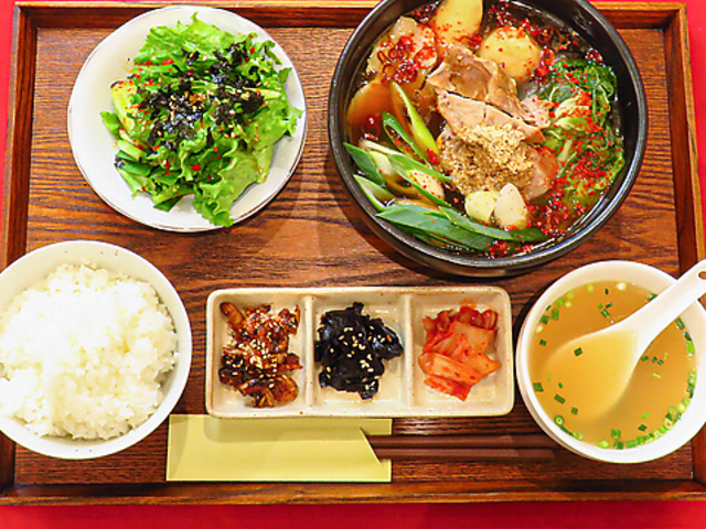 ハンジュ食堂 KOREAN FUSION FOODの写真1