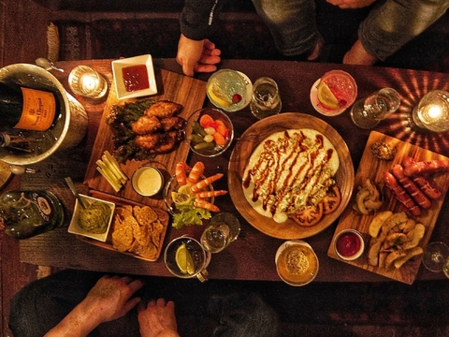 Bar LIVING ROOMの写真1