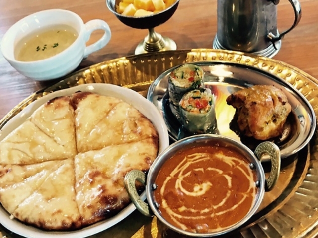 アジアダイニングポカラ 豊川八幡店の写真1
