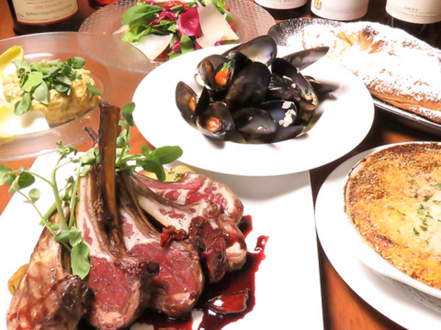 BISTRO&DINING BAR ベジストの写真1