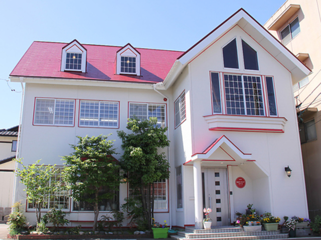 株式会社浅田クッキングスクール直営 クィーンアリスの写真1