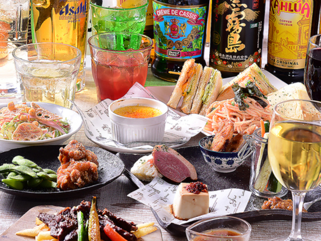 Cafe&DiningBar☆KIRARA カフェアンドダイニングバーキララの写真1