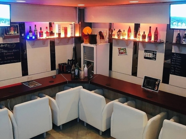 DINING&BAR FORTHの写真1