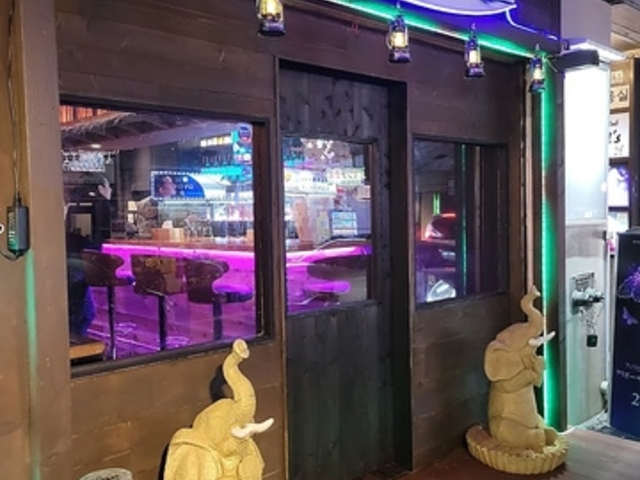 ZERO SHISHA & BAR ゼロ シーシャアンドバーの写真1