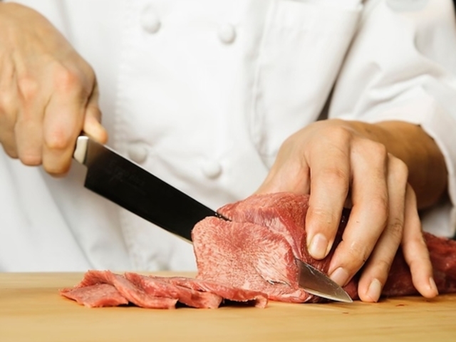 飛騨牛焼肉 牛ざんまい 御器所店の写真1