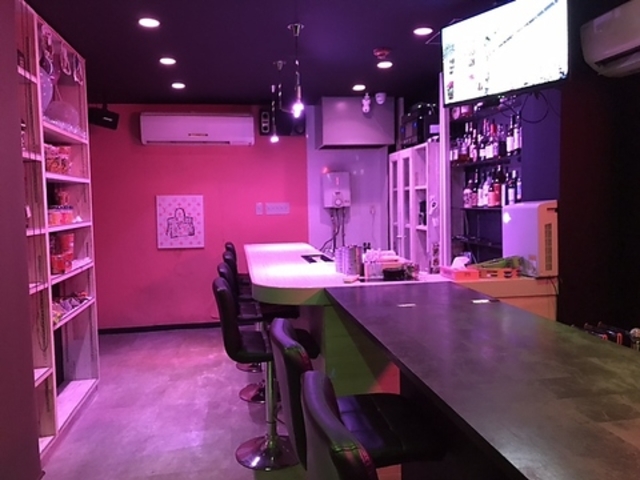 カラオケ&バー ちゃっぷりんの写真1