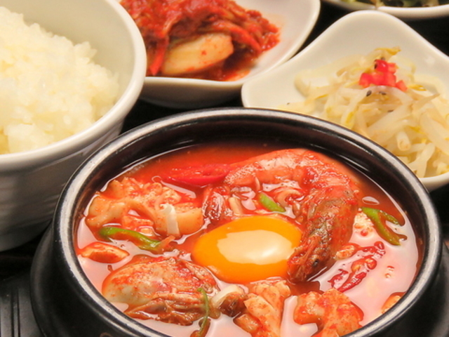 焼肉・韓国料理 KollaBo (コラボ) イオンモール木曽川店の写真1