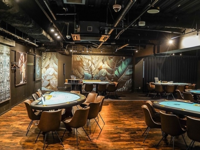 BLOW 川崎の写真1