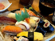 ぎふ初寿司 愛岐分店の写真1